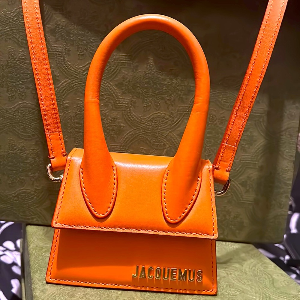 Signature mini handbag LE RAPHIA
Jacquemus